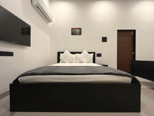 KIANA STAYS Vacation rental in Alibag