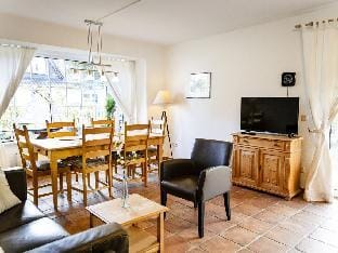 Landhaus Wildrose Comfortable holiday residence Vacation rental in Binz