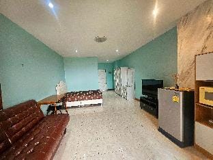 อาคารคันทรี่คอมเพล็กซ์ ตึกซี Apartment in Bangkok
