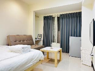 B1 City Convenience: 1min to MRT, 1min to 7-11 Apartment in Taipei City