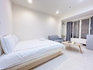 B1 City Convenience: 1min to MRT, 1min to 7-11 Apartment in Taipei City