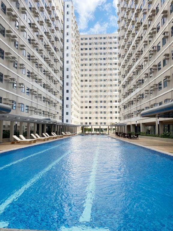Green 2 Residences Wi-Fi+Netflix Apartment in Calabarzon
