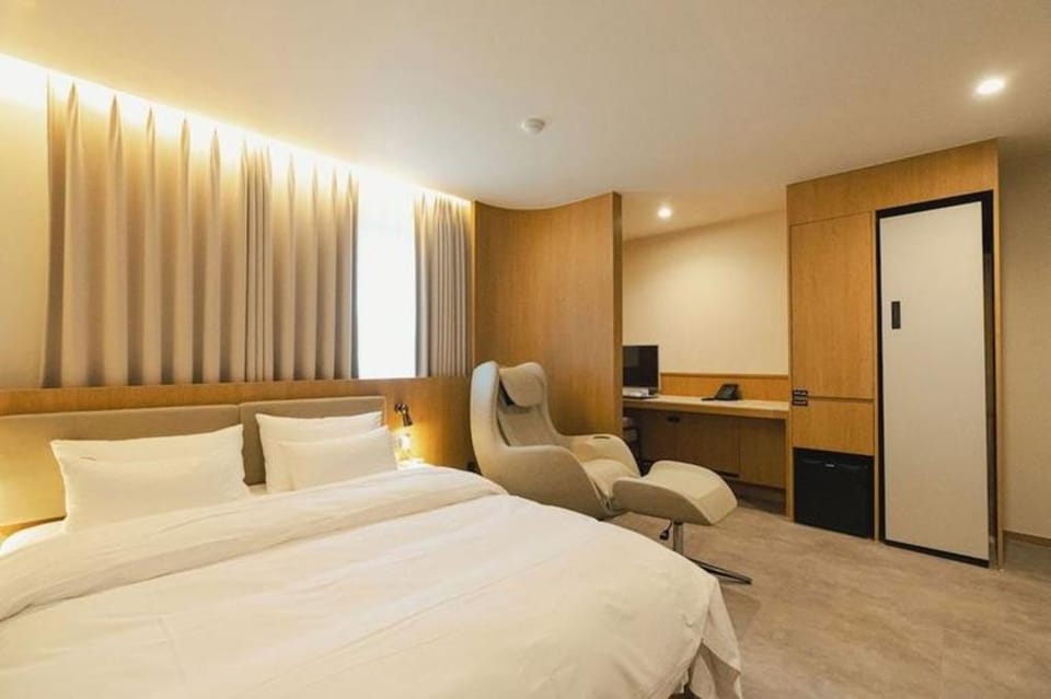 Andong Brown Dot Okdong Branch Hotel in South Korea