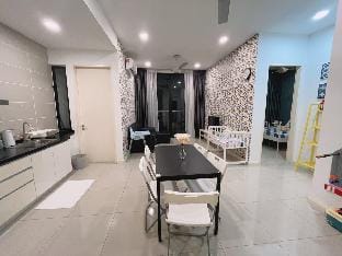 Legoland Walk5min 2RB[PeaceBunny]Max7paxD'PRISTINE Vacation rental in Johor