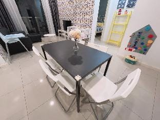 Legoland Walk5min 2RB[PeaceBunny]Max7paxD'PRISTINE Vacation rental in Johor