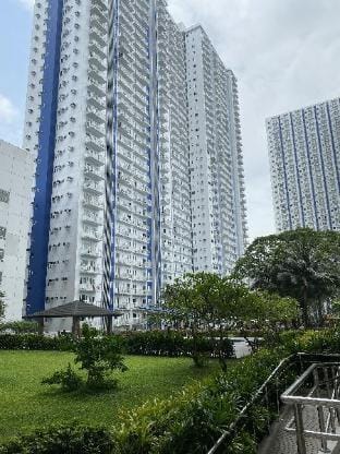 #16 Grass residences tower5 12F Apartment in Quezon City