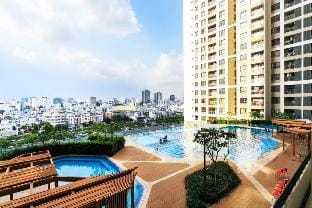 Căn hộ dịch vụ 5 sao Republic Plaza  Apartment in Ho Chi Minh City