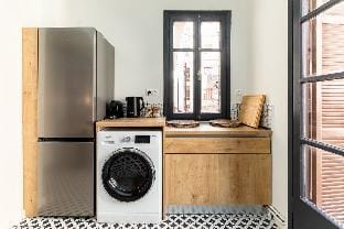Vista by halu!: Spacious City Centre Home Apartment in Thessaloniki