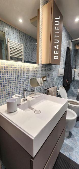 The 5 Schei De Mona Concierge Services in Venice Apartment in Venice