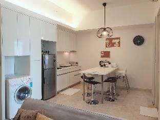 The Signature Suites Mont Kiara by AM 2R 6pax #4 Apartment in Petaling Jaya