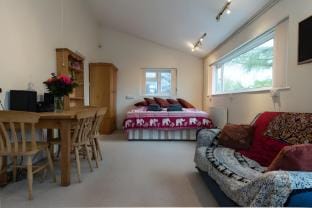 Bristol studio+kitchen+parking+private access Vacation rental in Bristol