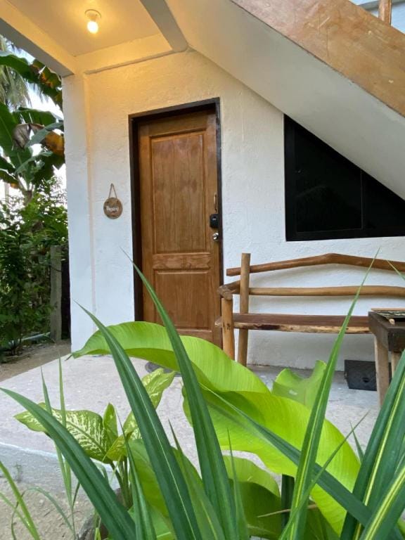 LATAGAW RESIDENTIAL HOMESTAY (Private Room only) Apartment in General Luna