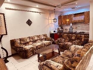 SWEET HOME APARTMENTS Apartment in Lahore