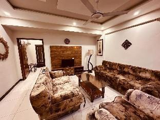 SWEET HOME APARTMENTS Apartment in Lahore