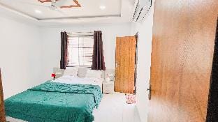 Staeg Mercury 1 BHK - 101 Vacation rental in India