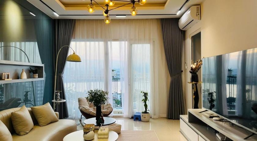 Penthouse Monarchy Apartment Apartment in Da Nang