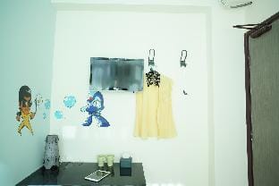 Twin Room Jordan MTR Station Private Bathroom Apartment in Hong Kong