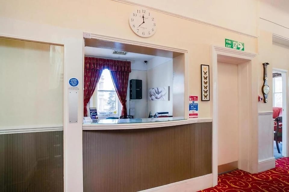 Sea Shell Hotel Bed and Breakfast in Eastbourne