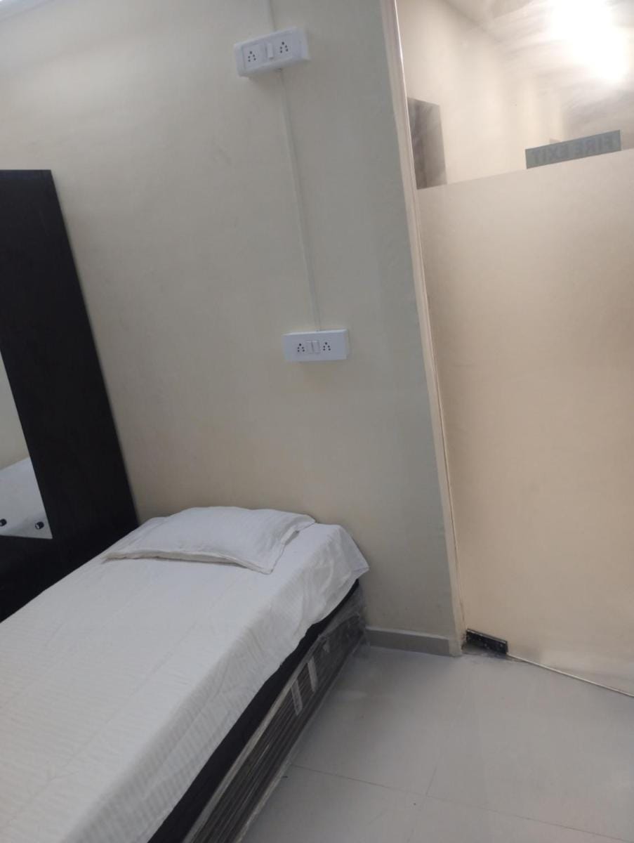 Hotel Nova Atlanta Shopping Mall Hostel in Gujarat