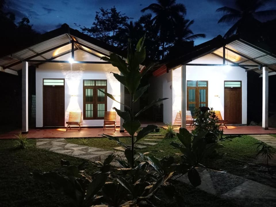 TESHI SAFARI VILLA Bed and Breakfast in Uva Province, Sri Lanka