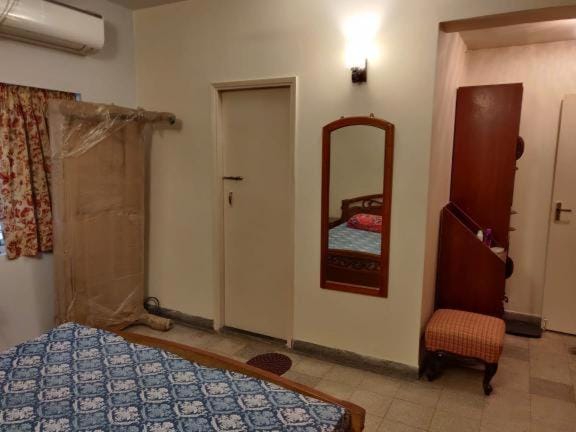 Lovely couple friendly guest house Bed and Breakfast in Kolkata