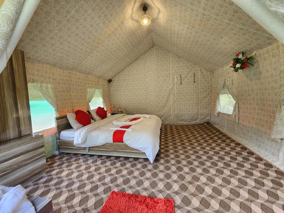 Snowber Resorts Hotel in India