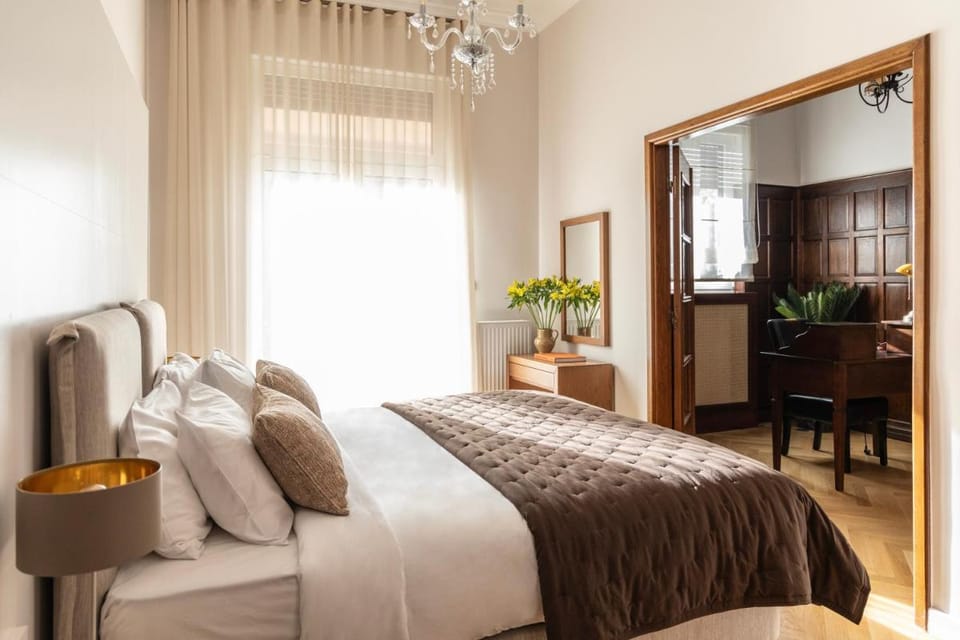 Kolonaki Chic Haven - A Downtown Retreat Apartment in Athens