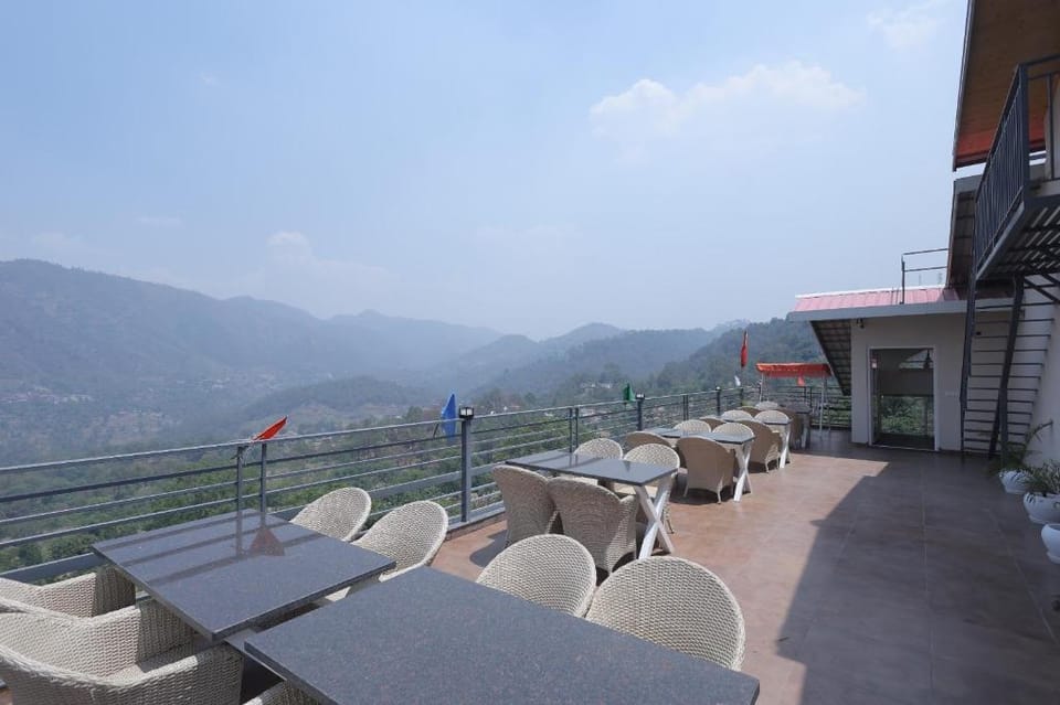 Kasauli Hills Glory Hotel in Himachal Pradesh