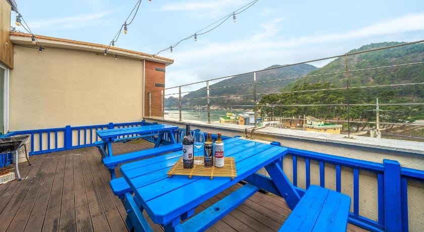 Yeosu Bebeolleh Pension Vacation rental in South Korea