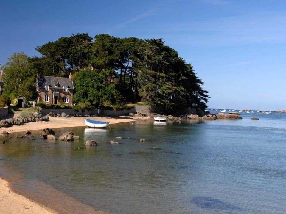 Apartment in Tregastel near the Beach Apartment in Trégastel