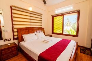 Oasis Homestay (Penthouse) 2 BHK -  Near Metro Station. Apartment in Kochi