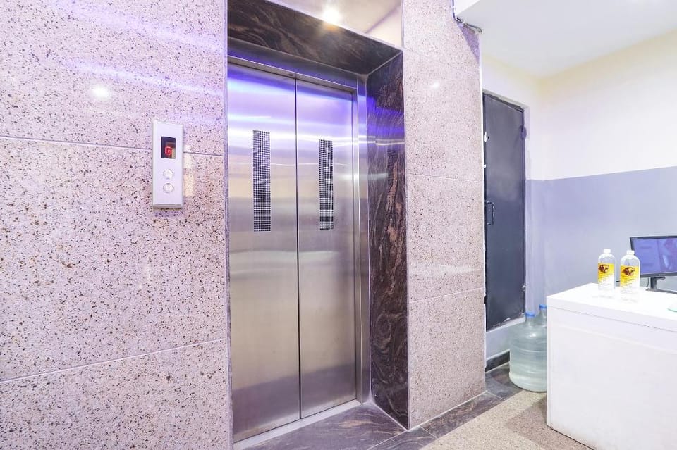 FabHotel Starhood Hotel in Hyderabad