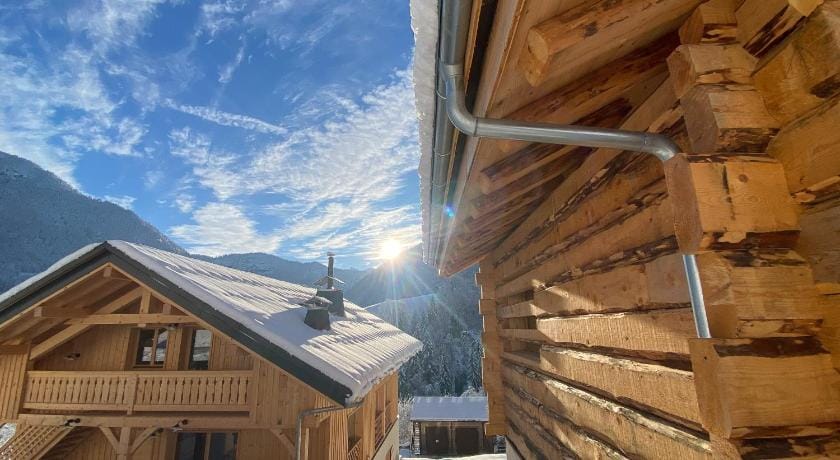 1000 Borne Caffè - Hébergements Insolites Hotel in La Clusaz