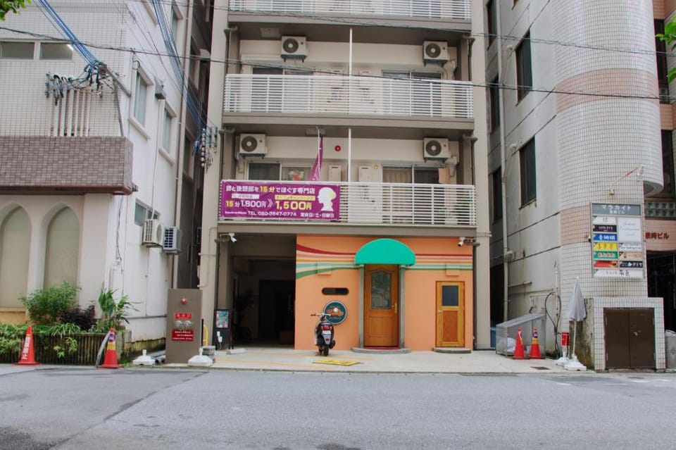 Island Stay Izumizaki Hotel Apartment in Naha