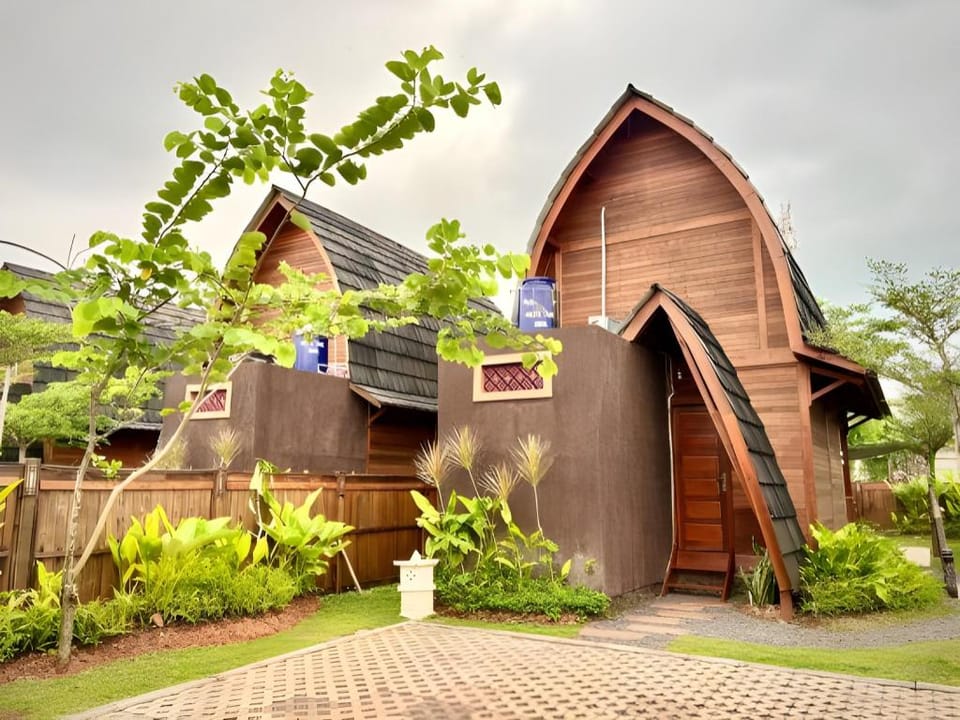 Nemuru Villa Ubud Anyer Hotel in Indonesia