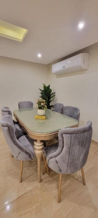Luxury apartments, Mohandiseen 502 Apartment in Cairo Governorate