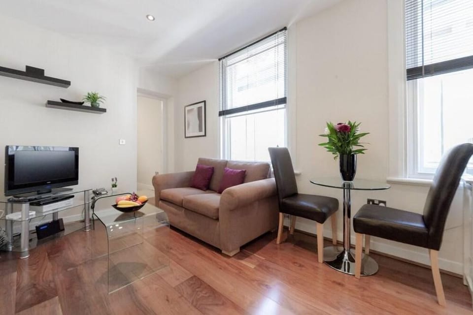 Roomspace Serviced Apartments -Sterling House Apartment in London Borough of Islington