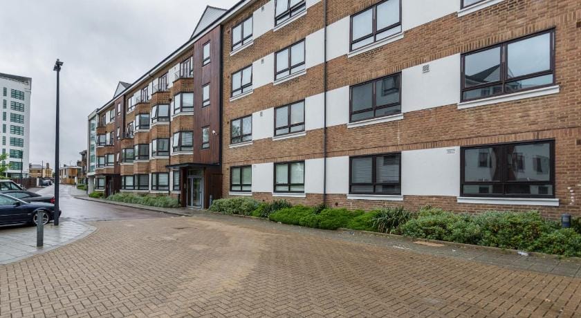 Roomspace Serviced Apartments - Kew Bridge Court Apartment in Brentford