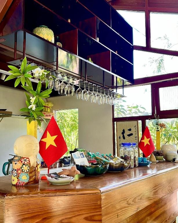 Vạn Tùng Homestay & Café Vacation rental in Dalat