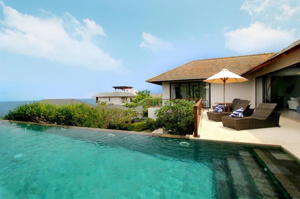 Trisha Cliff Villa Karang Tinggi Hotel in Bali