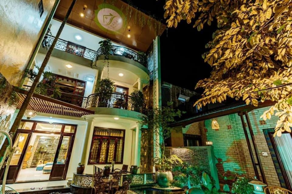 Nana House Hue Vacation rental in Laos