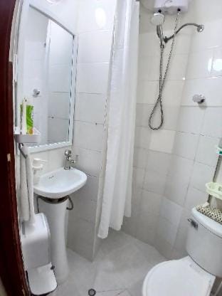 Central roomy petfriendly studio with wet bathroom Apartment in Miraflores
