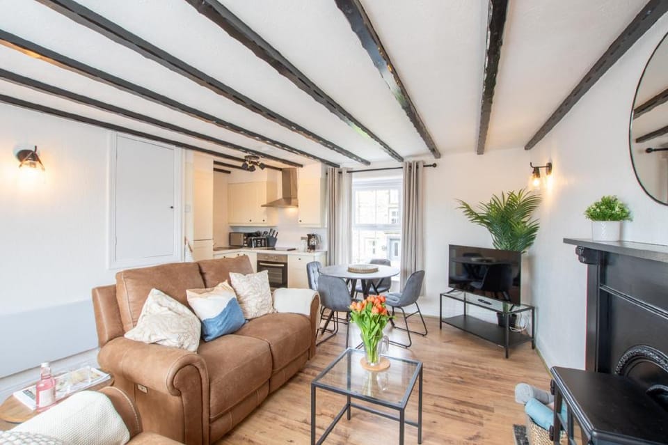 Northern Hideaways Castle Hill View, Bellingham Hotel in Seahouses