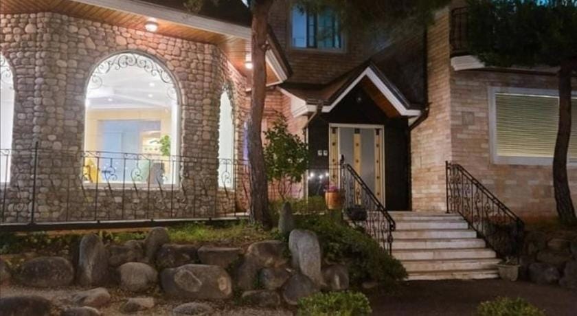 Gangneung Gangneungae Jinsim Bed and Breakfast in South Korea