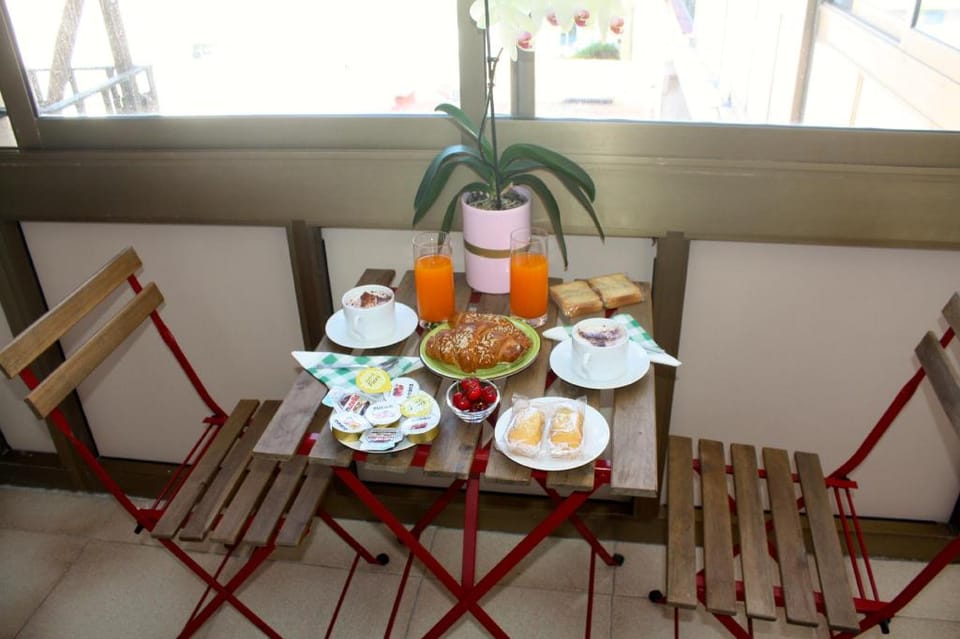 Mini apartment with bathroom and kitchen for exclusive use Bed and Breakfast in Naples