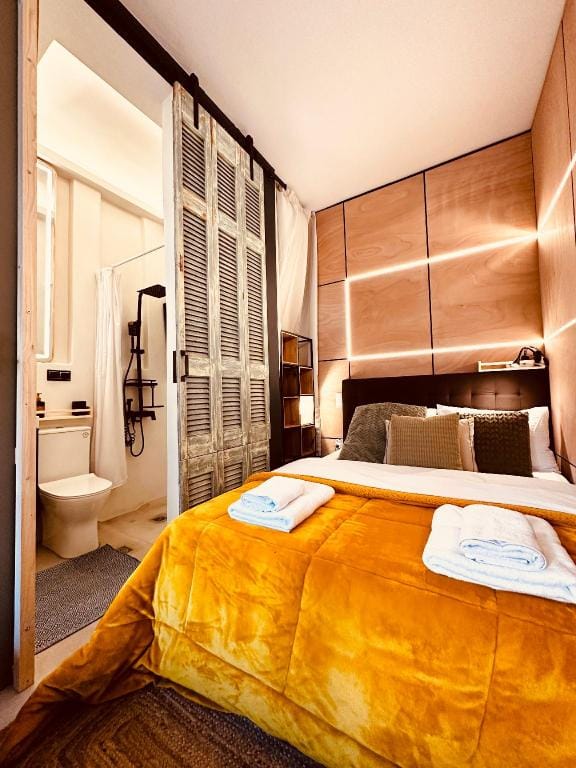 Sunny Studio Apartment in Athens
