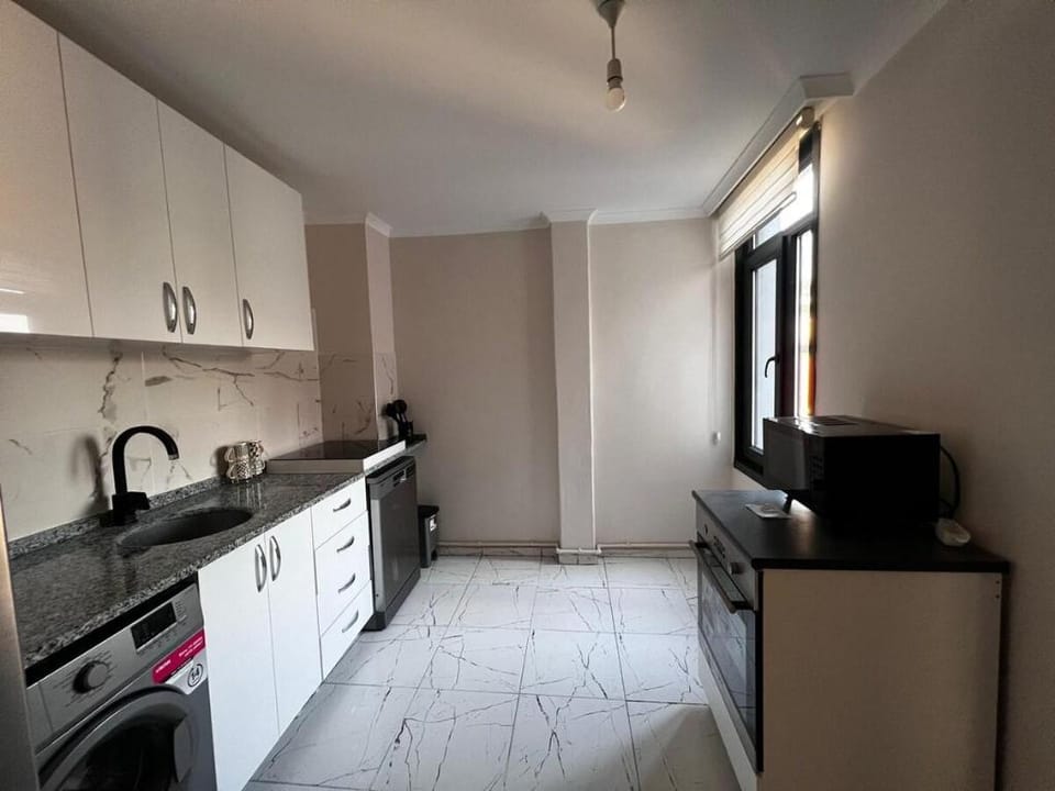 Wonder Karaköy 5- 4BR, 2BA Astounding Sea View Apartment in Istanbul
