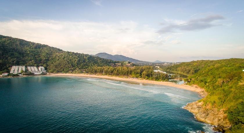 Cozy 1-BR in NBC condo by Holy Cow. NaiHarn Beach Apartment in Rawai