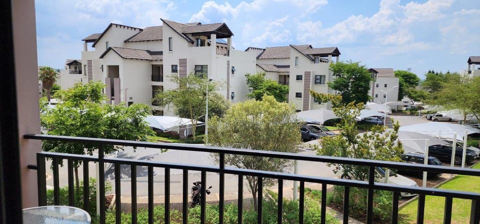 Dainfern Rooftop 2 bed apartment Apartment in Johannesburg