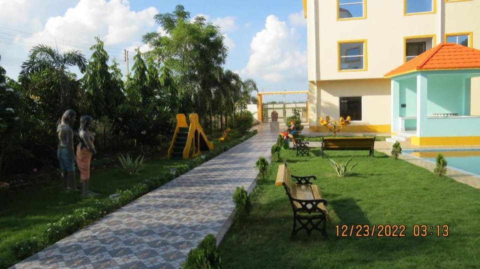 UNIQUE SHANTINIKETAN Hotel in West Bengal